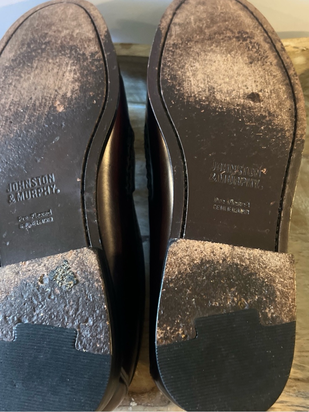 Johnston & Murphy Men's Dark Burgundy Tassel Loafers - Picture 9 of 9